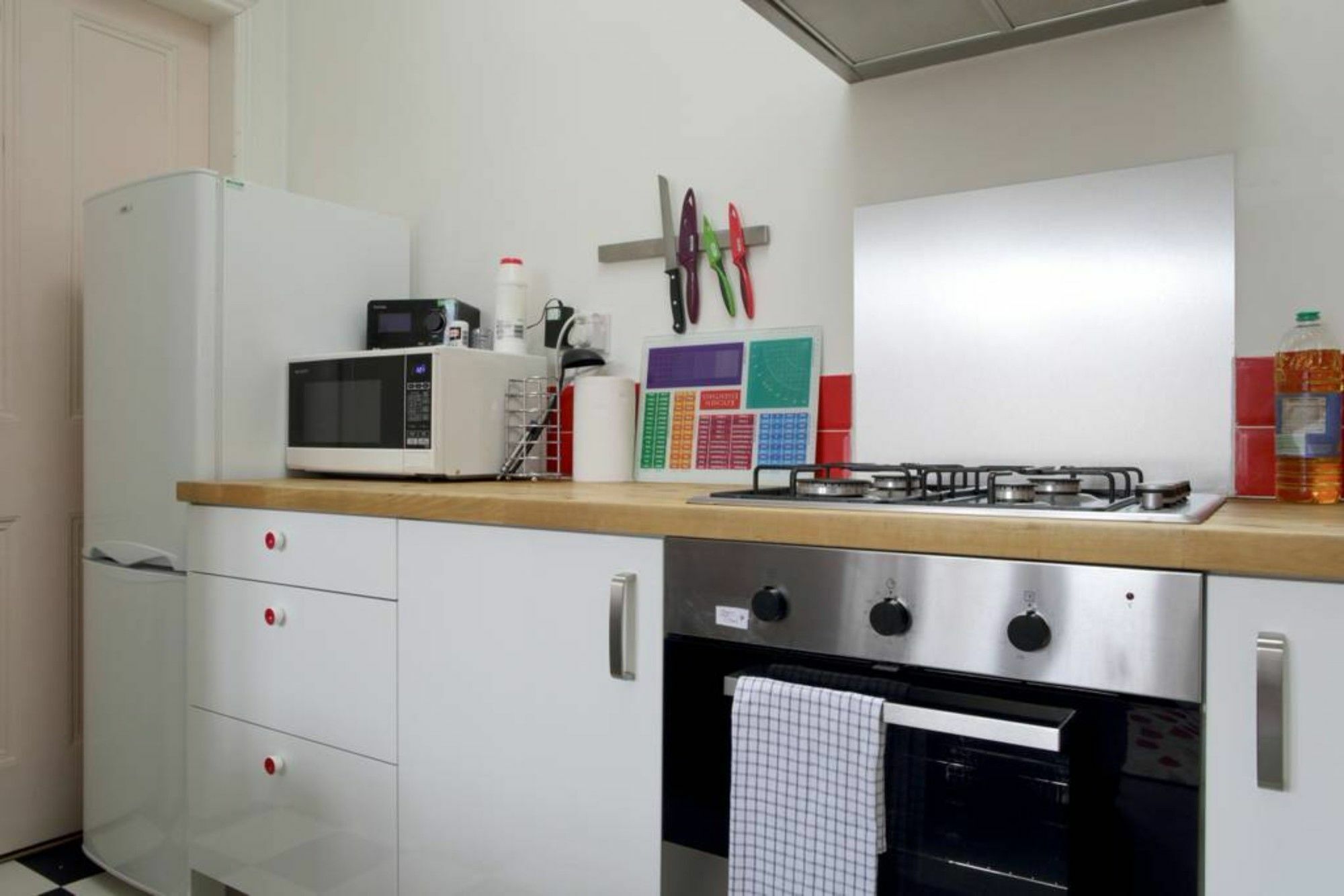 דירות אדינבורו Modern And Colourful Flat By The Castle מראה חיצוני תמונה